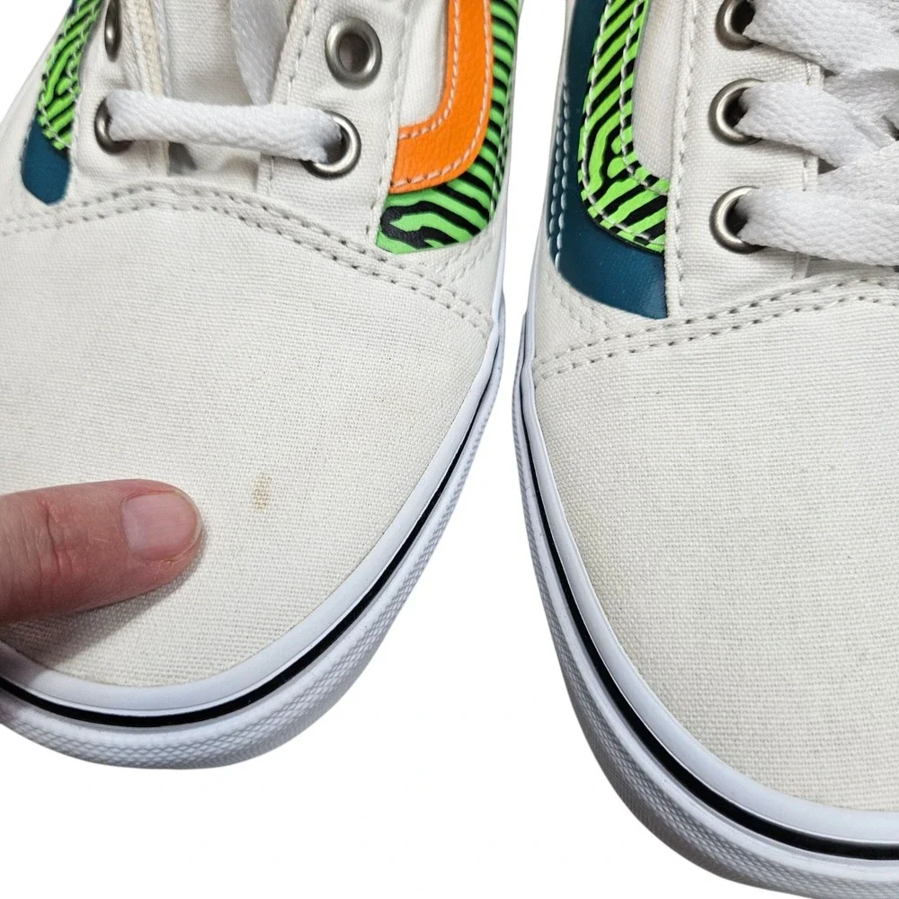 Vans NWOT Sneakers Low Top Casual Skate Shoes Sneakers White Blue Green M9 W10.5